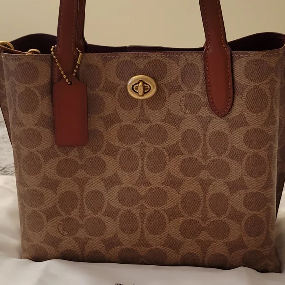 COACH Crossbody bag Purse new very good condition
